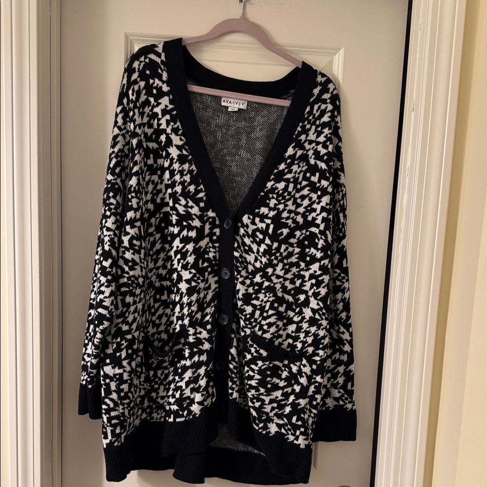 Ava & viv black and whiteCardigan